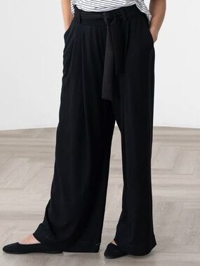 Wide-Leg Tie-Waist Pants 🇨🇦 Encircled Wanderer Wide Leg pants